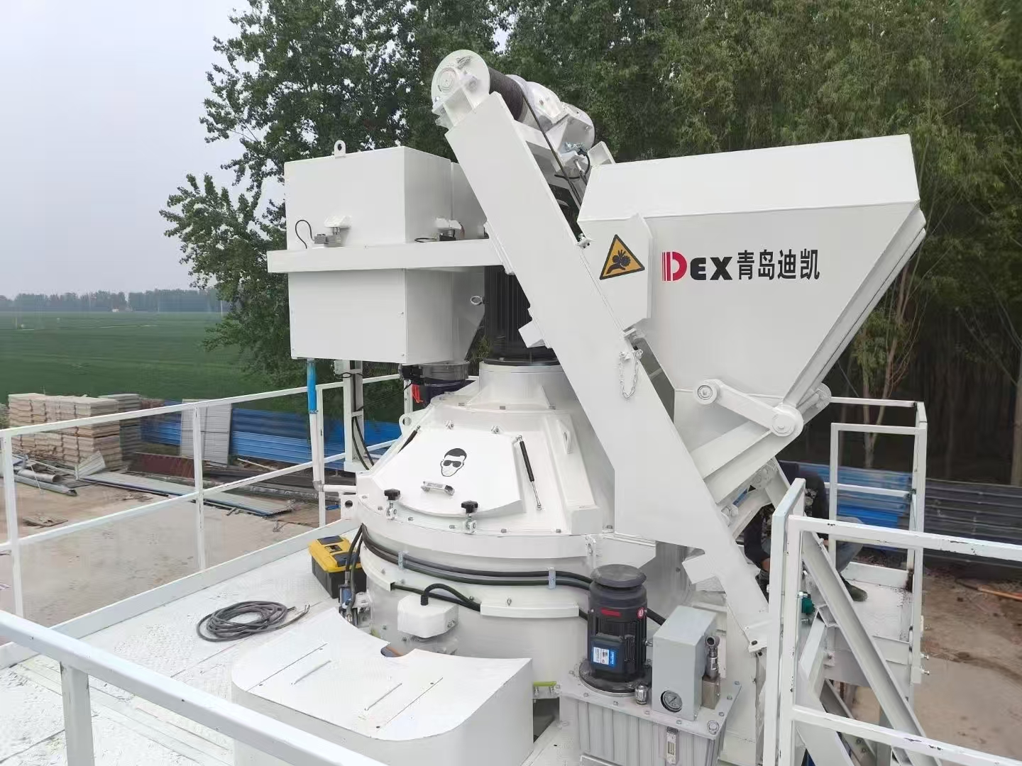 1761203374407490.jpg 1761203374407490.jpg